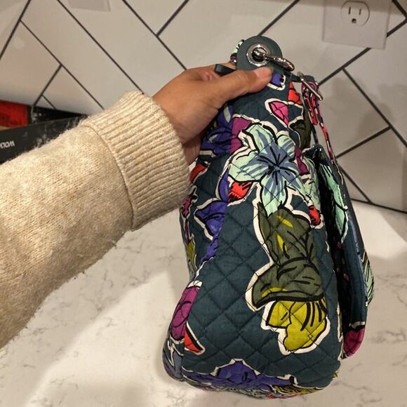 Vera Bradley Carson Falling Flowers quilted crossbody shoulder adjustable bag - Picture 10 of 16